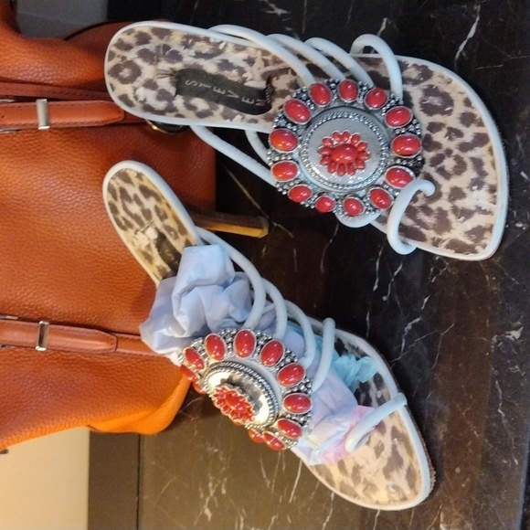 Steve Madden sandals - Picture 3 of 11